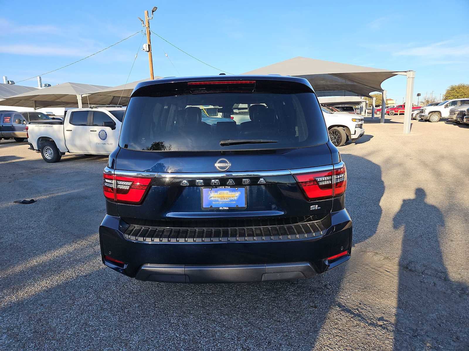 Used 2022 Nissan Armada SL w/ Captain's Chairs Package AWD/4WD image 7