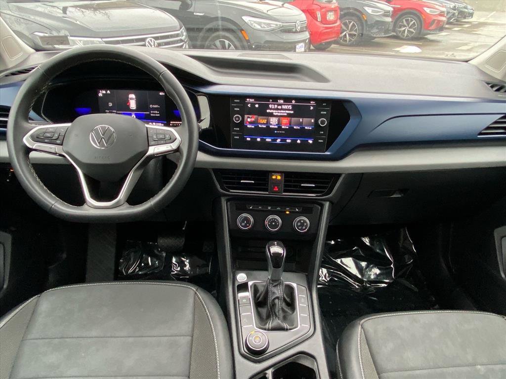 Used 2022 Volkswagen Taos SE image 12
