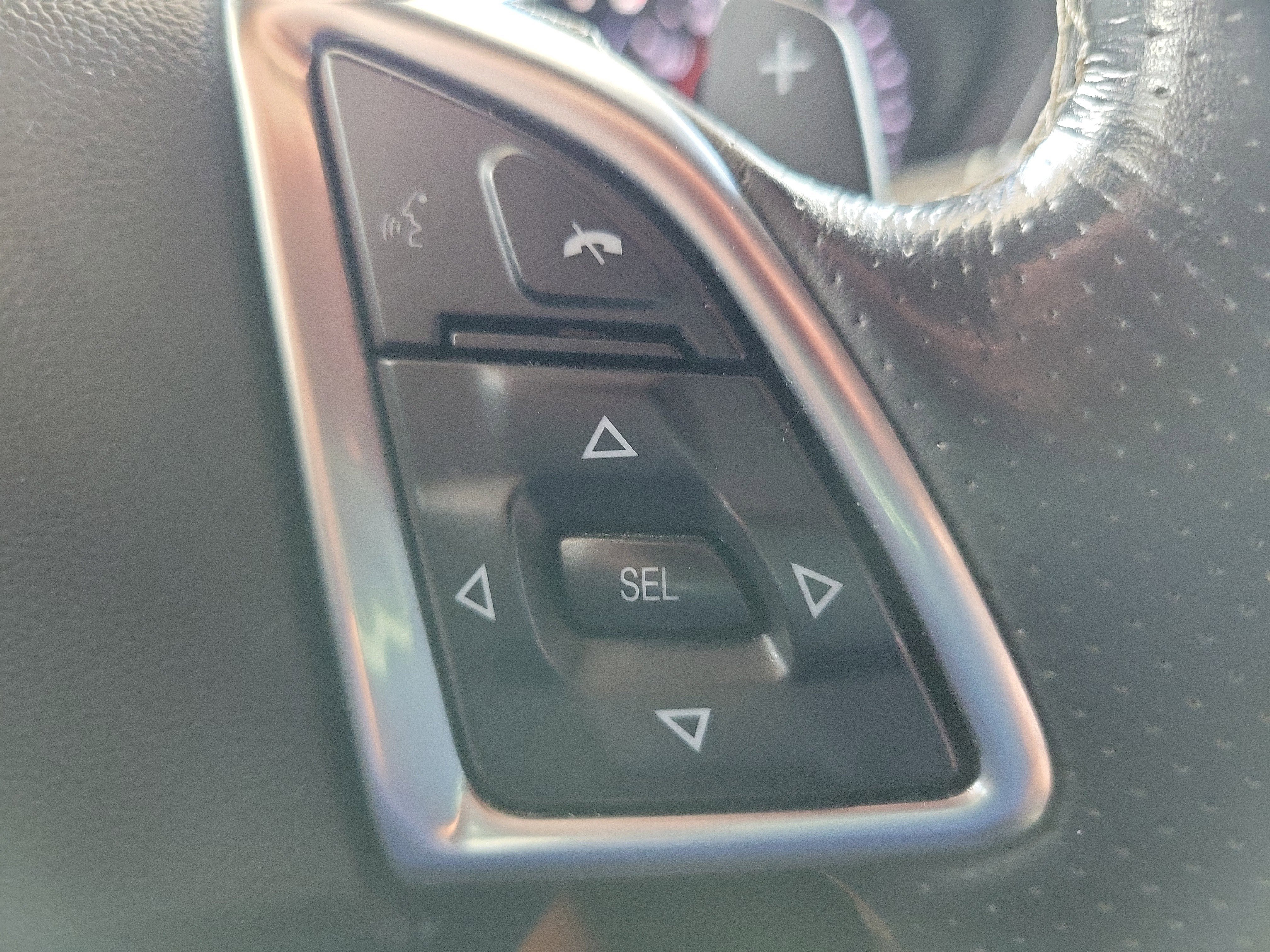 Used 2019 Chevrolet Camaro SS image 17