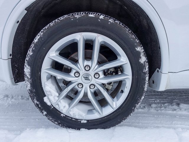 Used 2023 Dodge Durango GT image 25