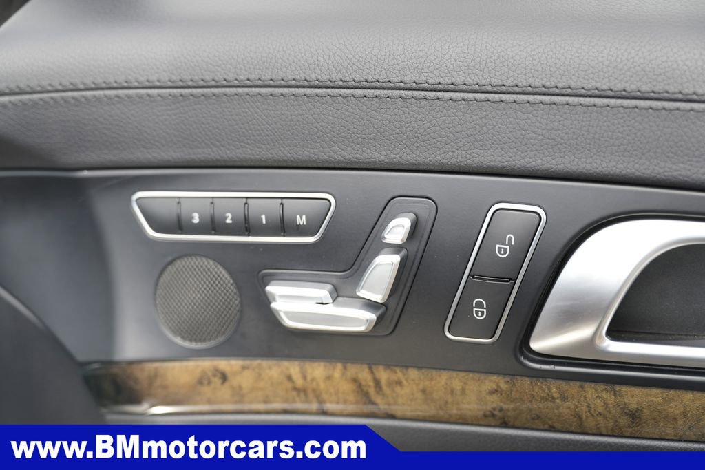 Used 2015 Mercedes-Benz SL 400 image 32