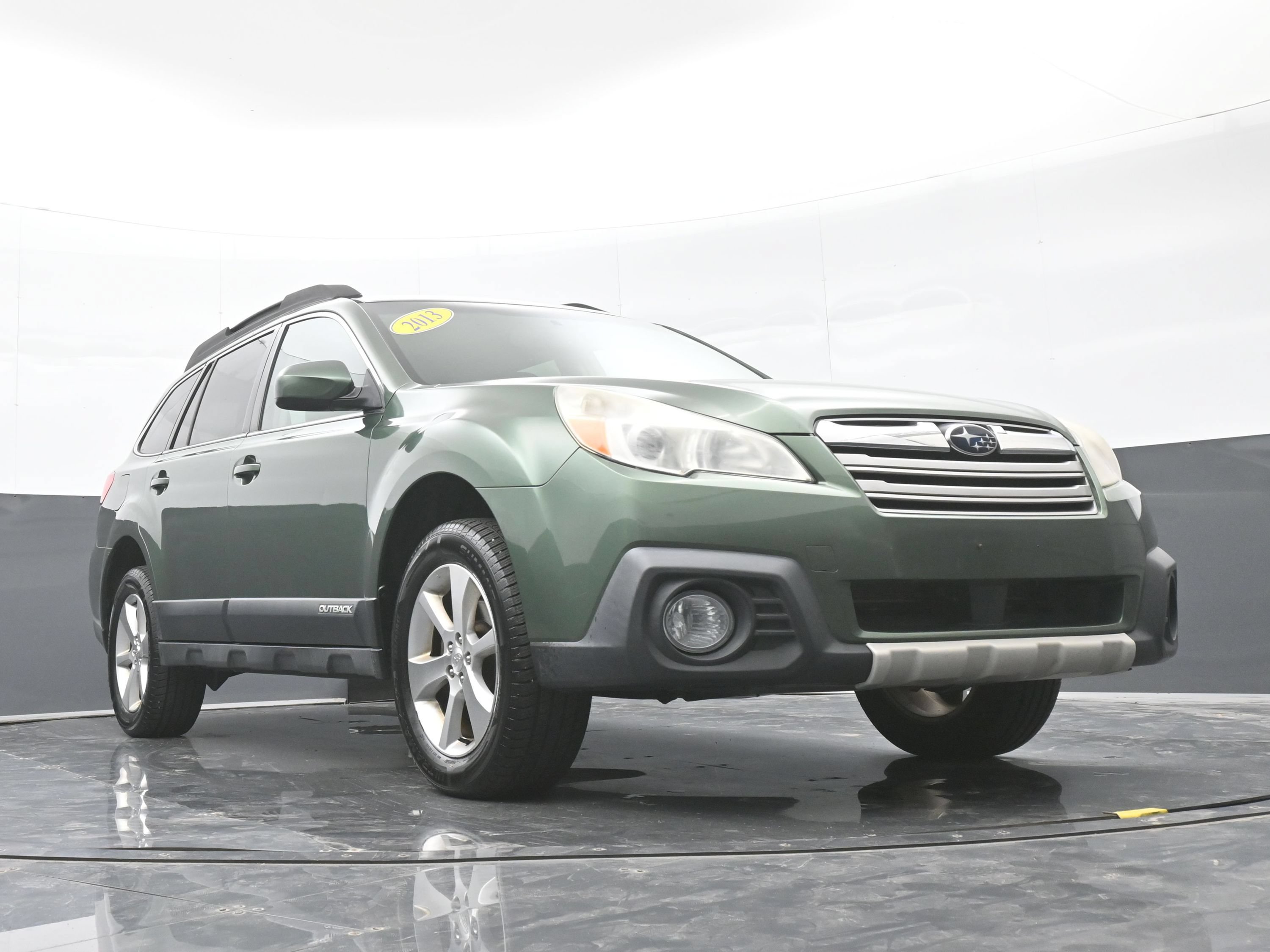 Used 2013 Subaru Outback 2.5i Limited w/ Moonroof Pkg AWD/4WD image 39