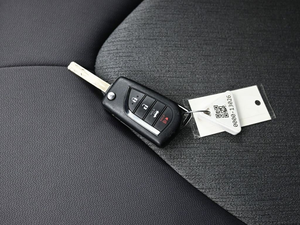 Used 2024 Toyota Camry LE image 27