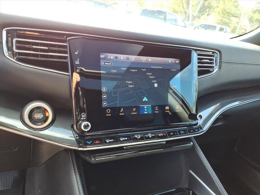 Used 2023 Jeep Wagoneer 4WD w/ Premium Group I image 19