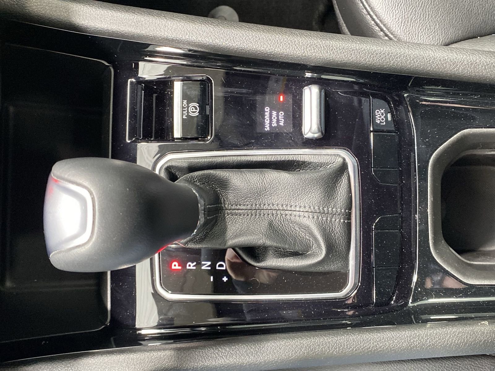 Used 2025 Jeep Compass Latitude w/ Altitude Special Edition image 19