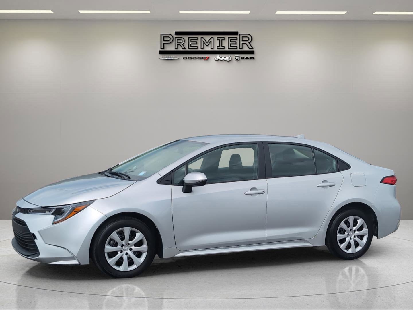 Used 2024 Toyota Corolla LE