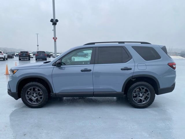 Certified 2025 Honda Pilot TrailSport image 9