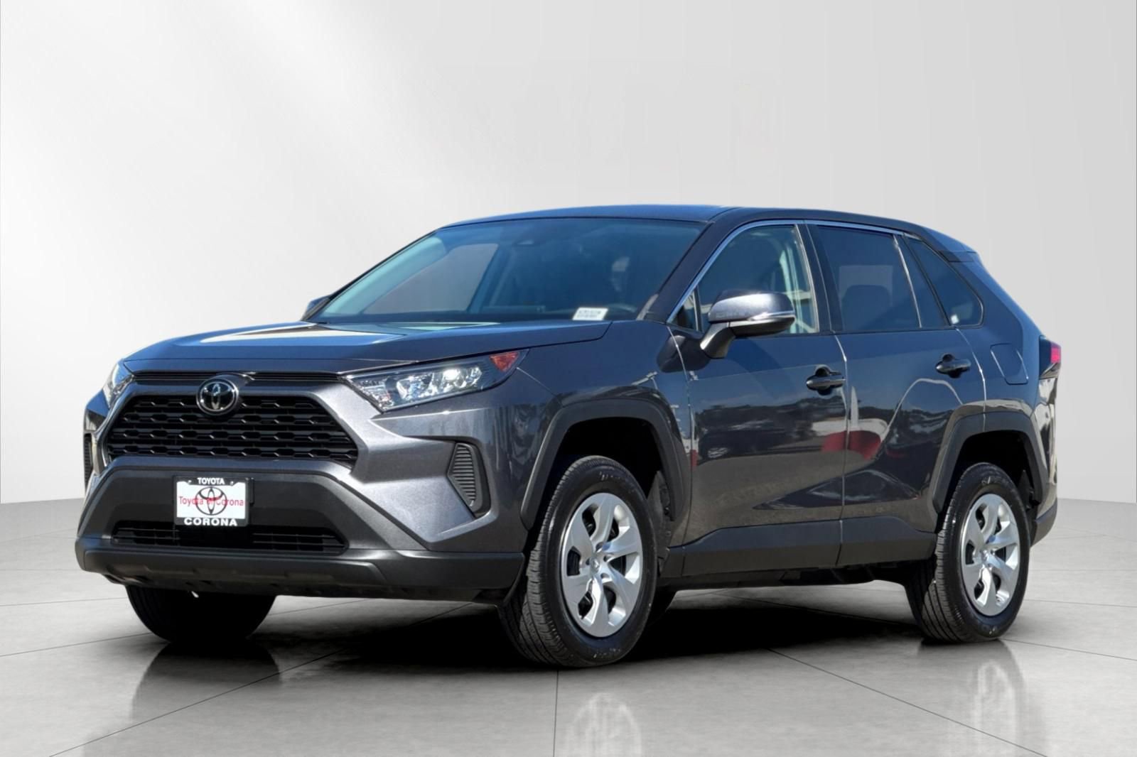 Used 2022 Toyota RAV4 LE image 8