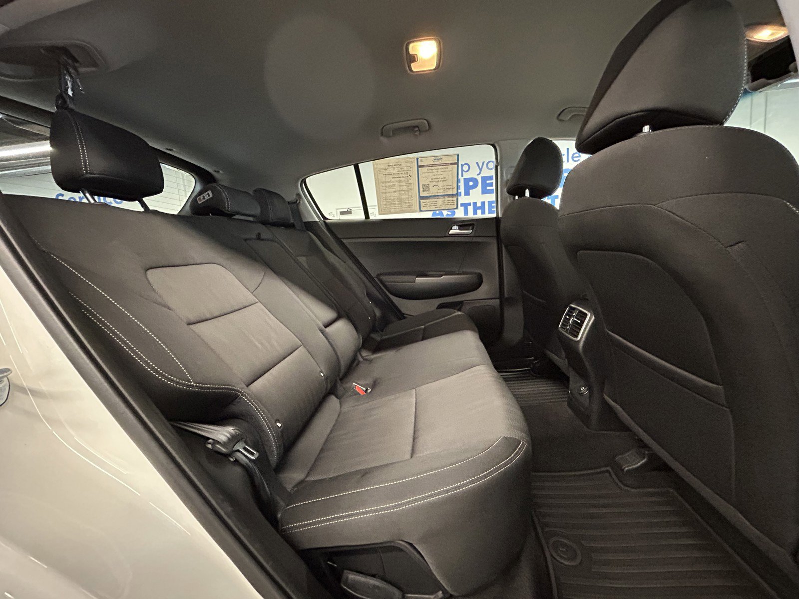 Used 2020 Kia Sportage LX image 17