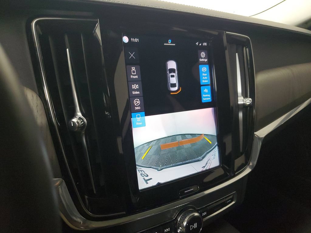 Used 2022 Volvo S90 B6 Inscription w/ Advanced Package AWD/4WD image 31
