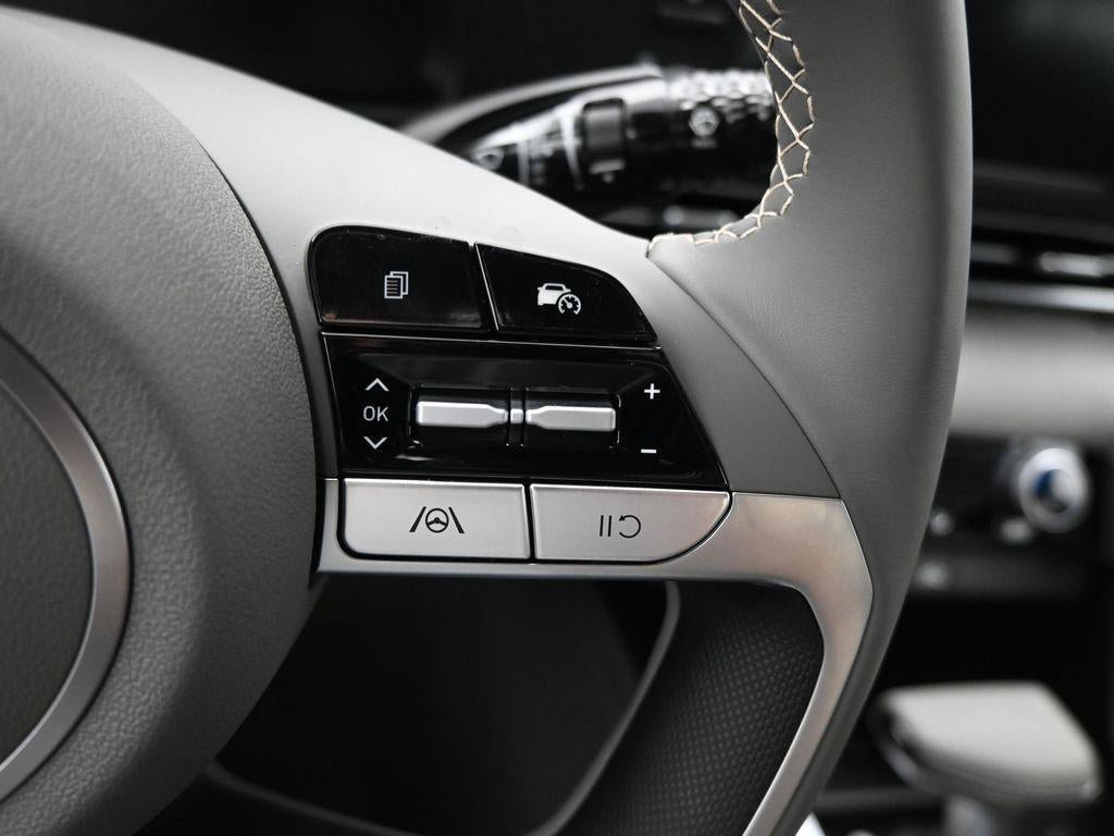 New 2025 Hyundai Elantra Sport image 18