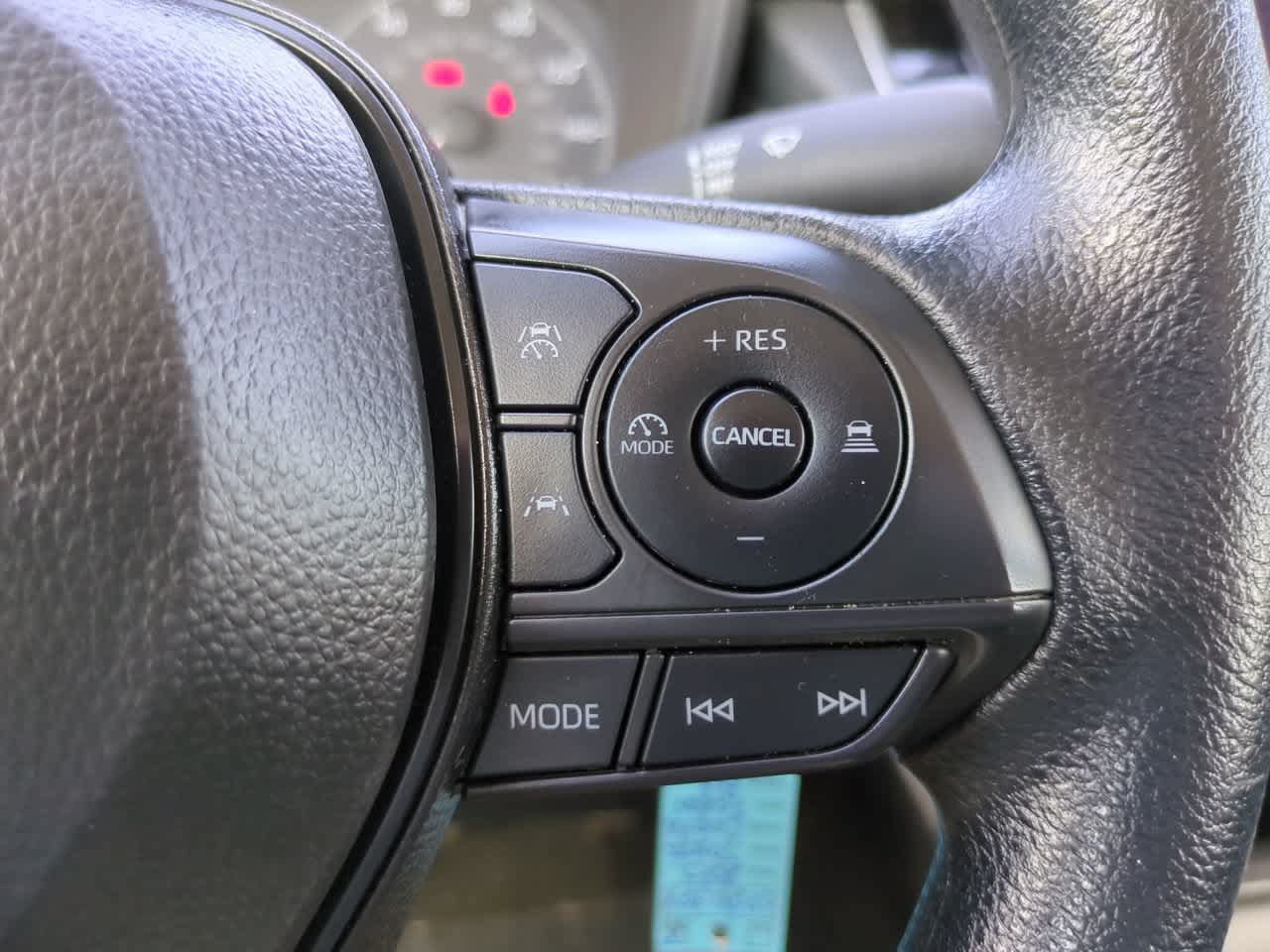 Certified 2025 Toyota Corolla LE FWD image 23