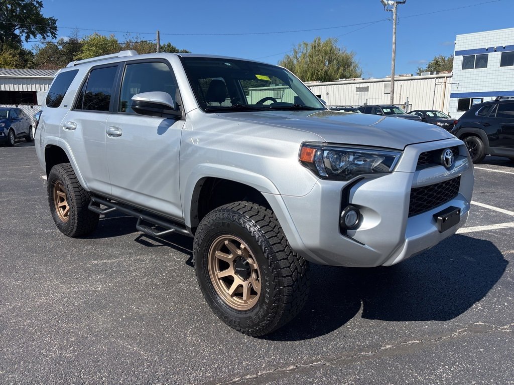 Used 2018 Toyota 4Runner SR5 video 1