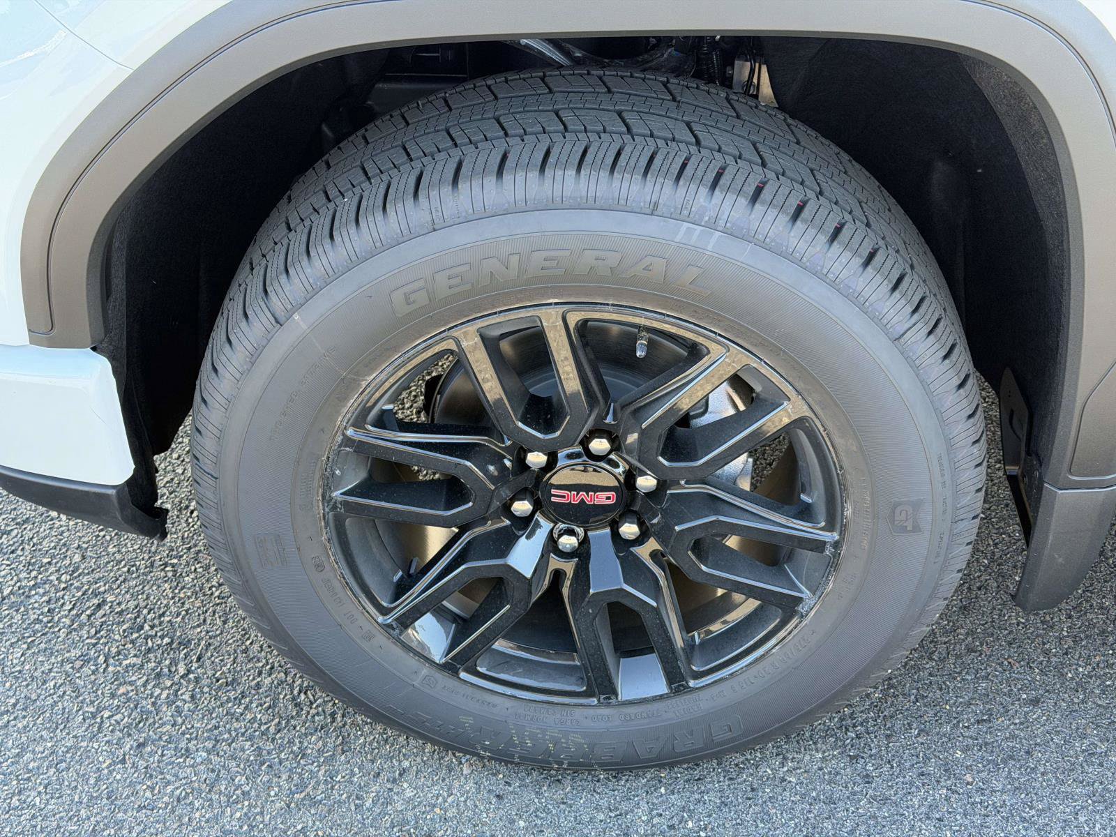 New 2026 GMC Sierra 1500 Elevation w/ Preferred Package AWD/4WD image 5