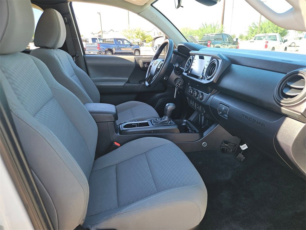 Used 2022 Toyota Tacoma SR image 28