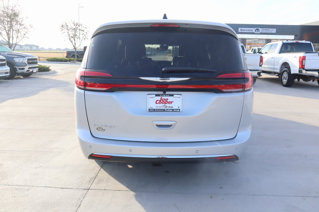 New 2026 Chrysler Pacifica Select image 23
