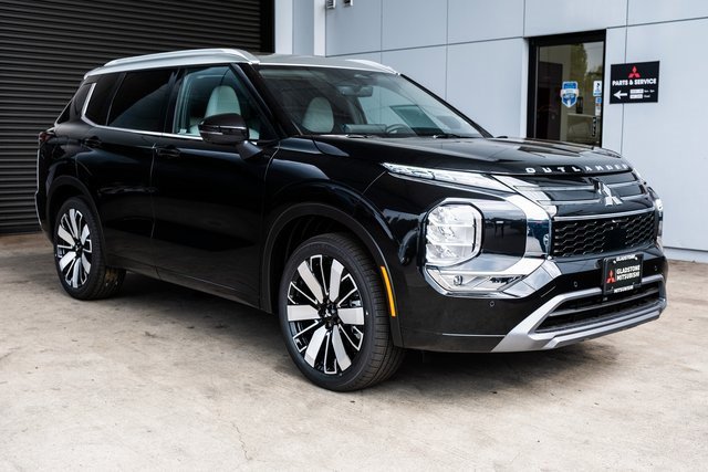 New 2025 Mitsubishi Outlander AWD image 1