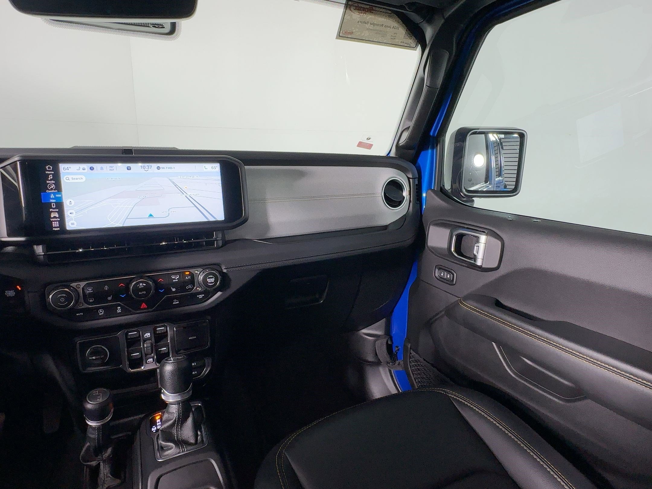 Used 2024 Jeep Wrangler Sahara w/ Technology Group image 28