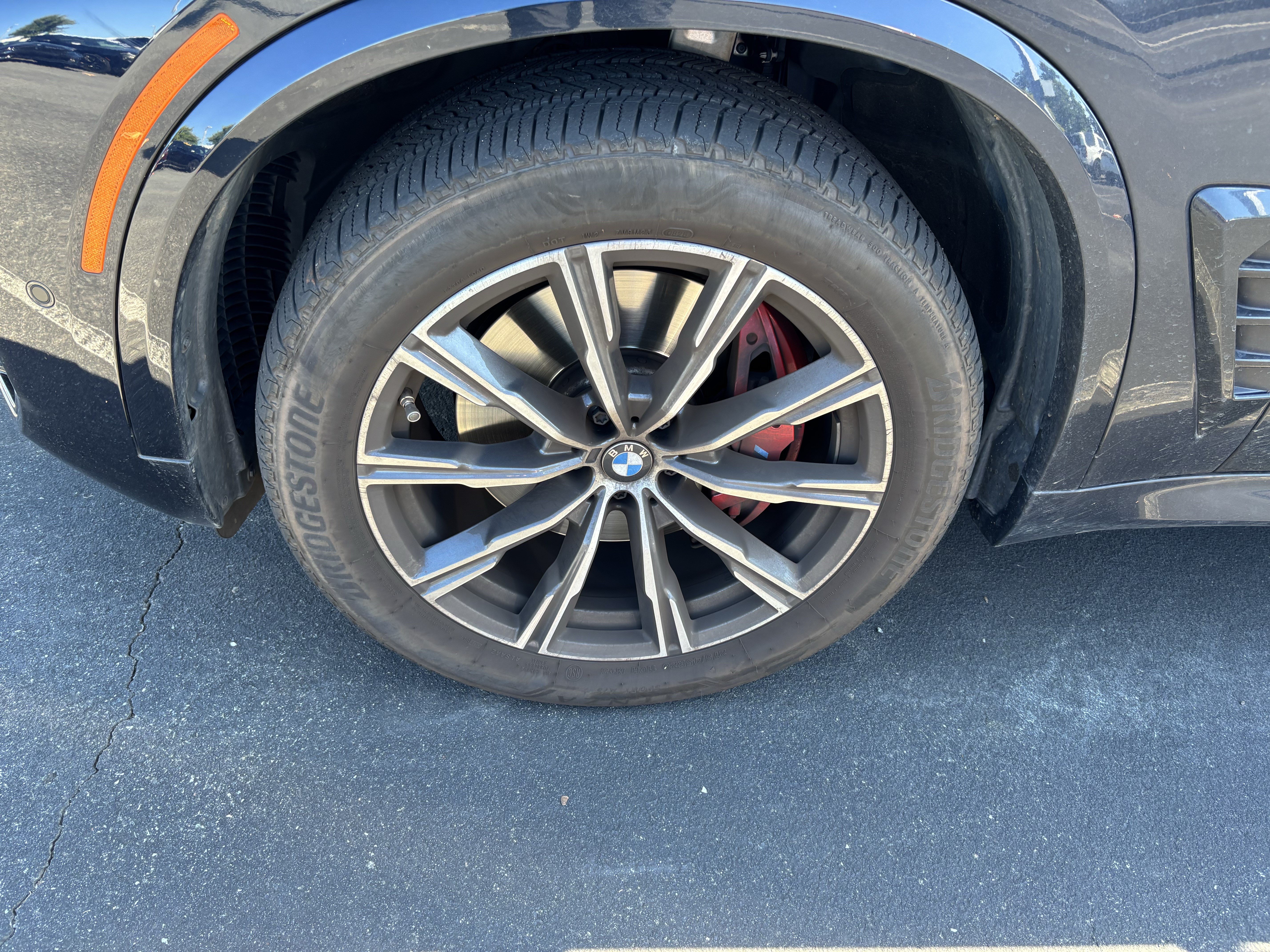 Certified 2024 BMW X5 xDrive40i w/ M Sport Package AWD/4WD image 13