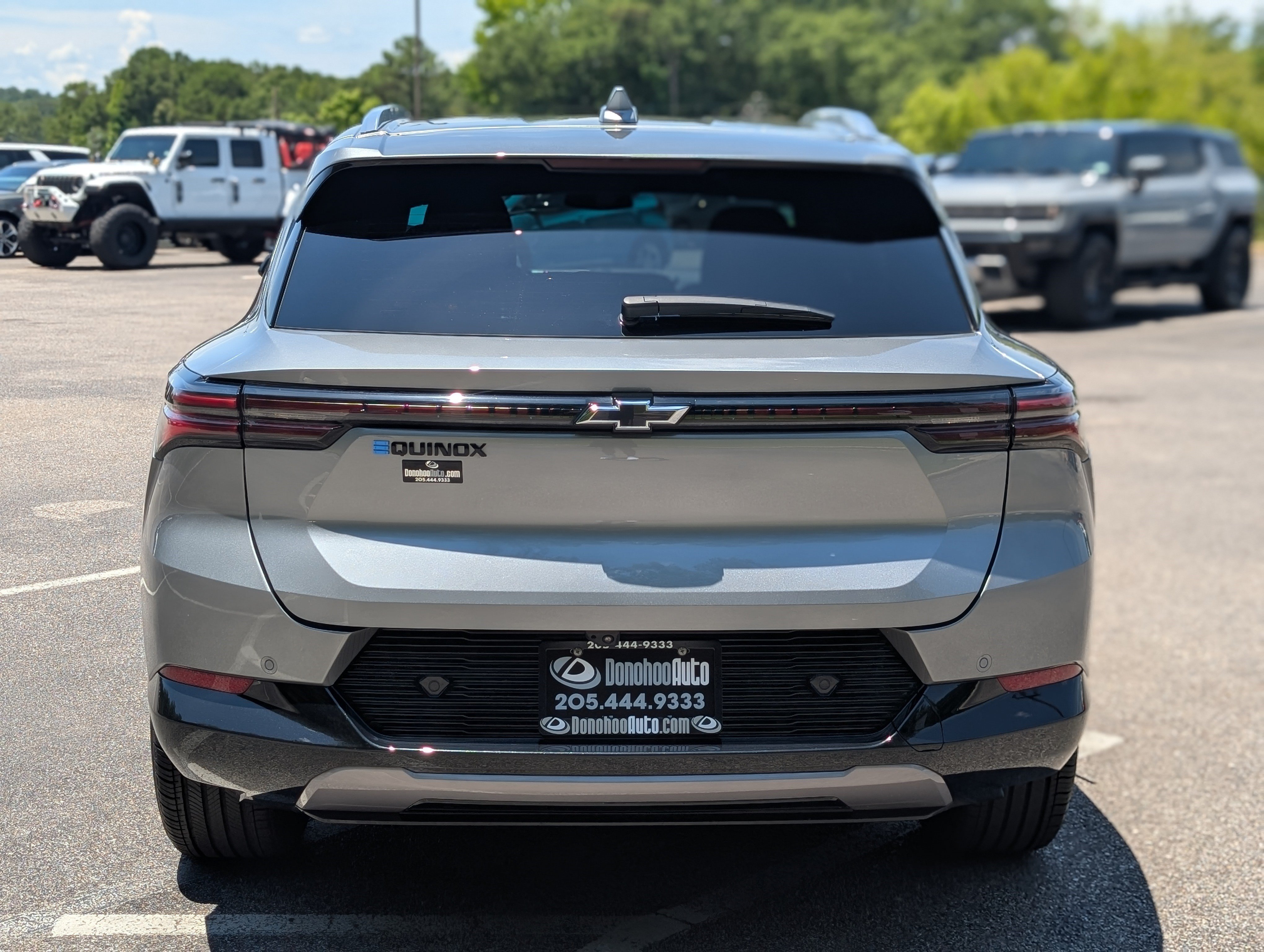 Used 2025 Chevrolet Equinox EV LT w/ Convenience Package FWD image 8