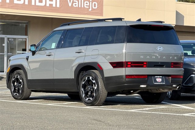 Used 2024 Hyundai Santa Fe SEL image 9