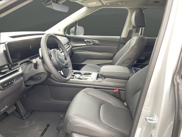 New 2026 Kia Carnival SX w/ SX Dark Edition Package image 4