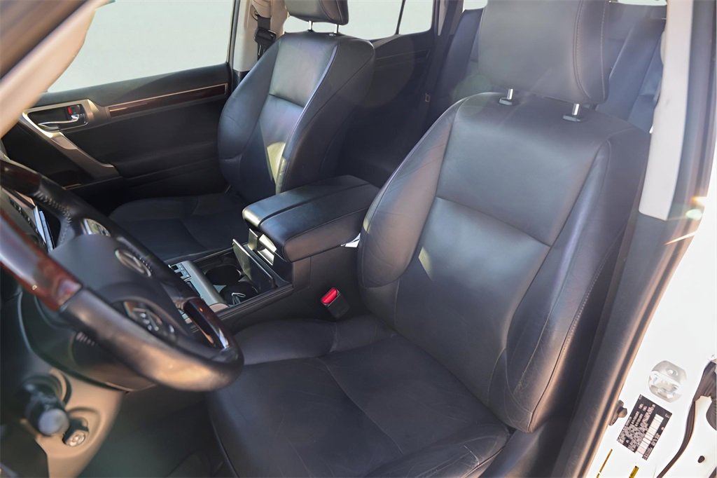 Used 2017 Lexus GX 460 Premium image 8