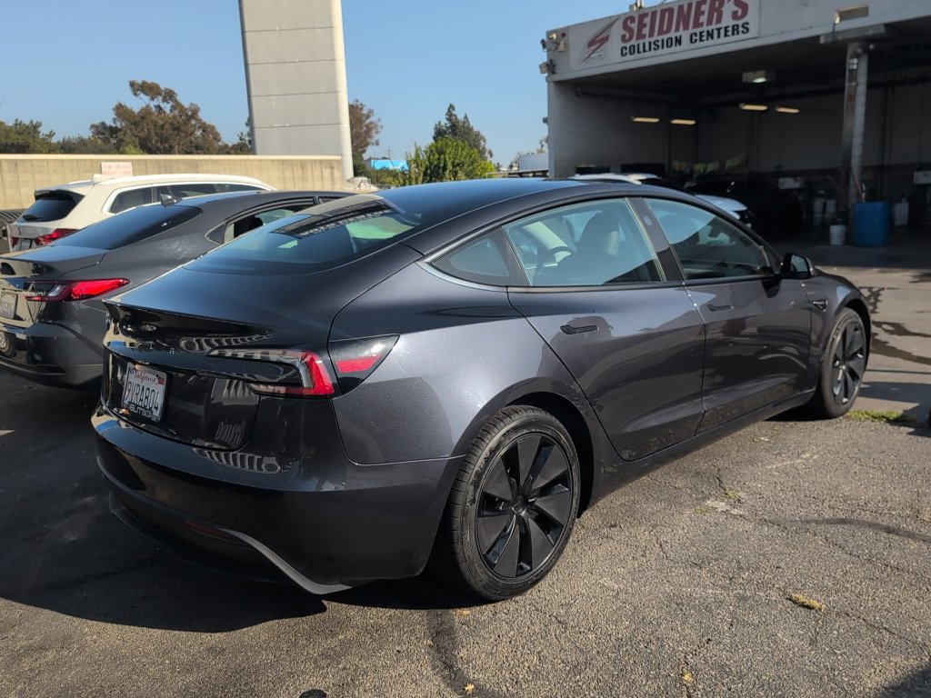 Used 2024 Tesla Model 3 Standard Range RWD image 5