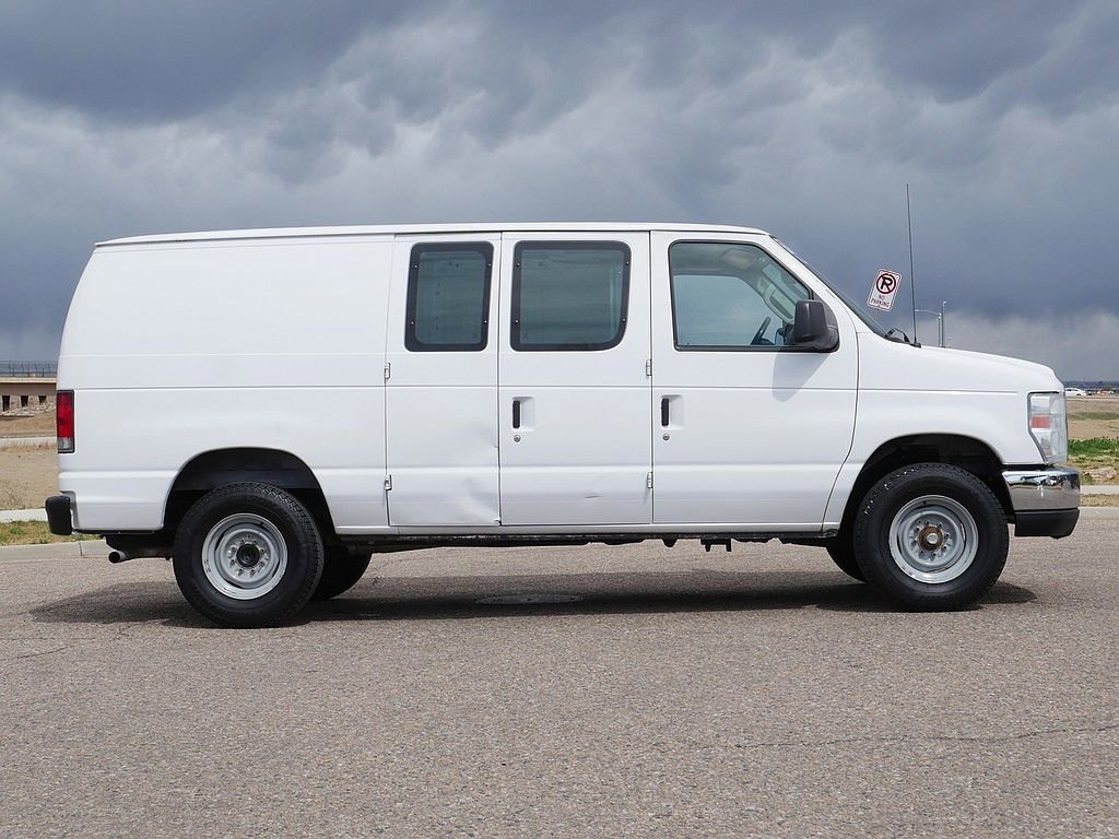 Used 2013 Ford E-250 and Econoline 250 RWD image 6