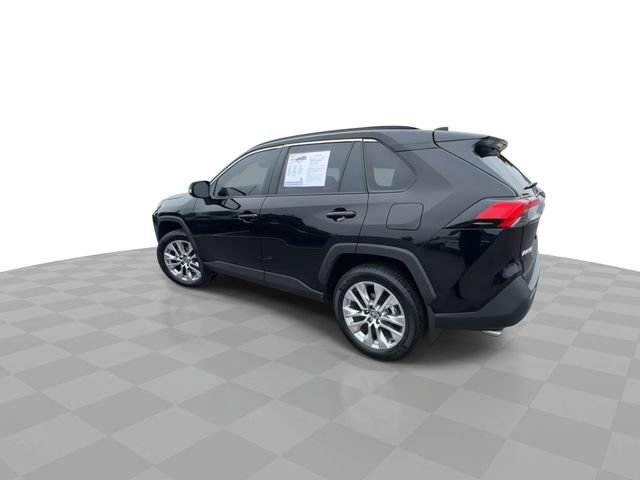 Used 2025 Toyota RAV4 XLE Premium w/ Weather Package AWD/4WD image 6