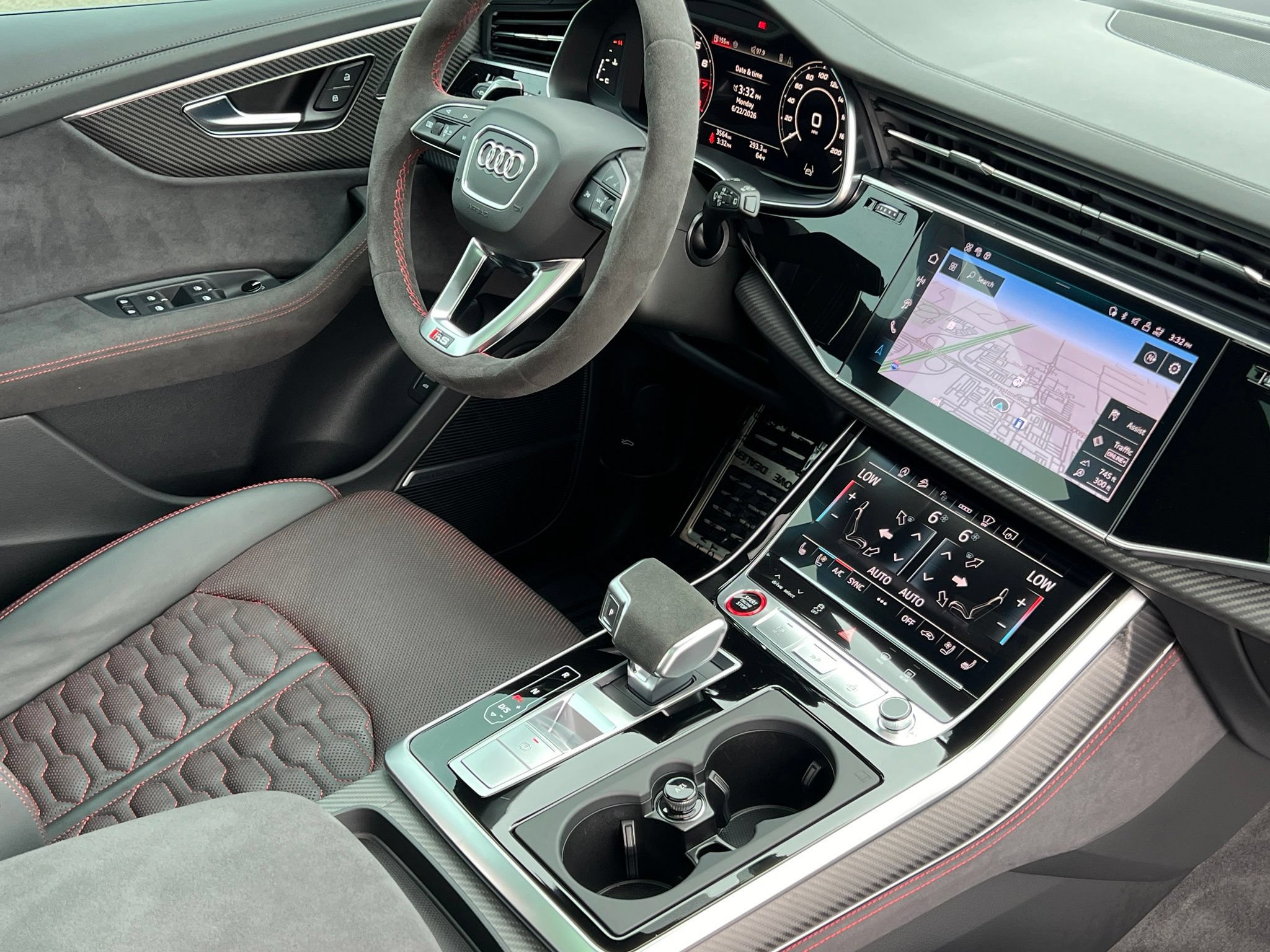 Used 2025 Audi RS Q8 performance AWD/4WD image 17