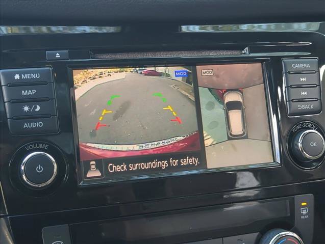 Used 2019 Nissan Rogue SL w/ Premium Package image 14