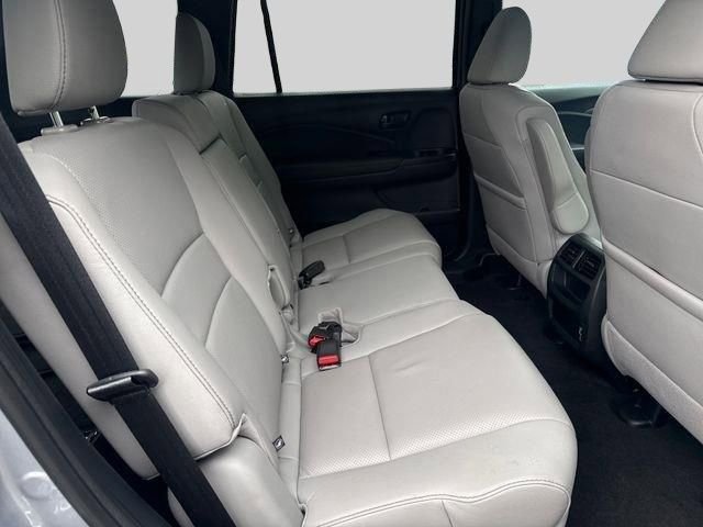 Used 2023 Honda Passport EX-L image 18