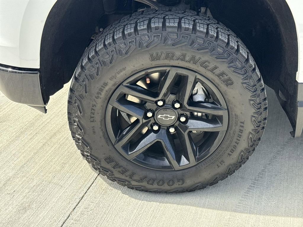 Used 2025 Chevrolet Silverado 1500 Custom Trail Boss image 30