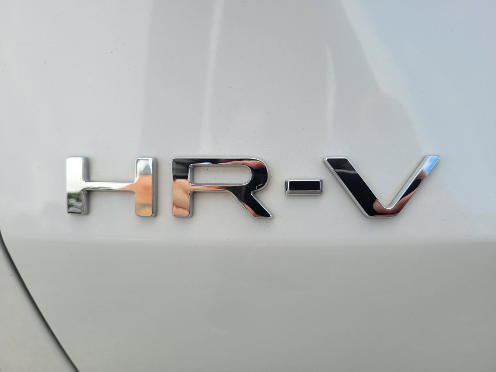 Used 2023 Honda HR-V LX image 14