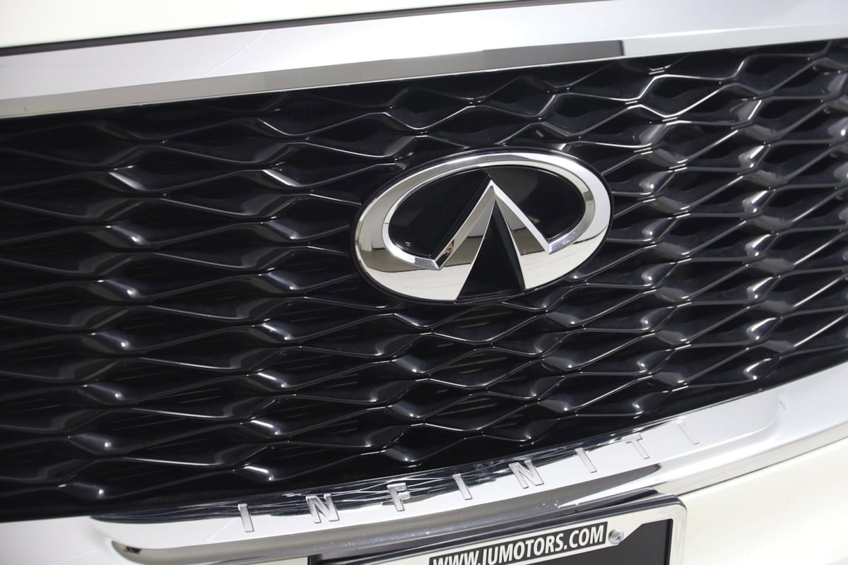 Used 2023 INFINITI QX60 Pure AWD/4WD image 16