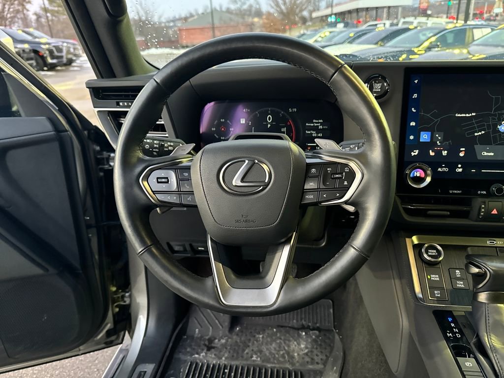 Used 2024 Lexus GX 550 w/ Accessory Package (2T) AWD/4WD image 14