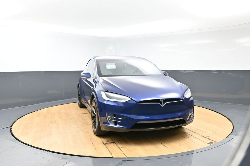 Used 2017 Tesla Model X 90D image 11