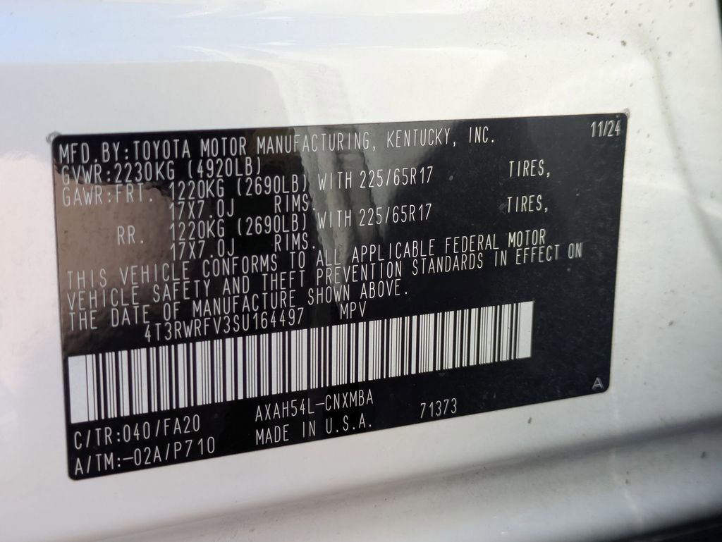 Used 2025 Toyota RAV4 XLE AWD/4WD image 29