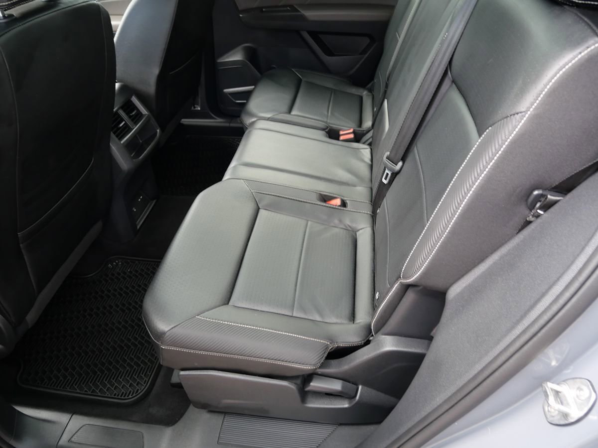 Used 2022 Volkswagen Atlas Cross Sport SE AWD/4WD image 22