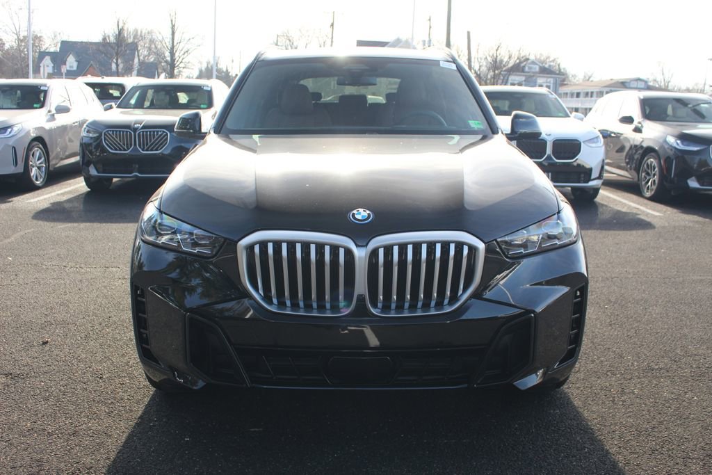 New 2026 BMW X5 xDrive50e w/ M Sport Package image 2