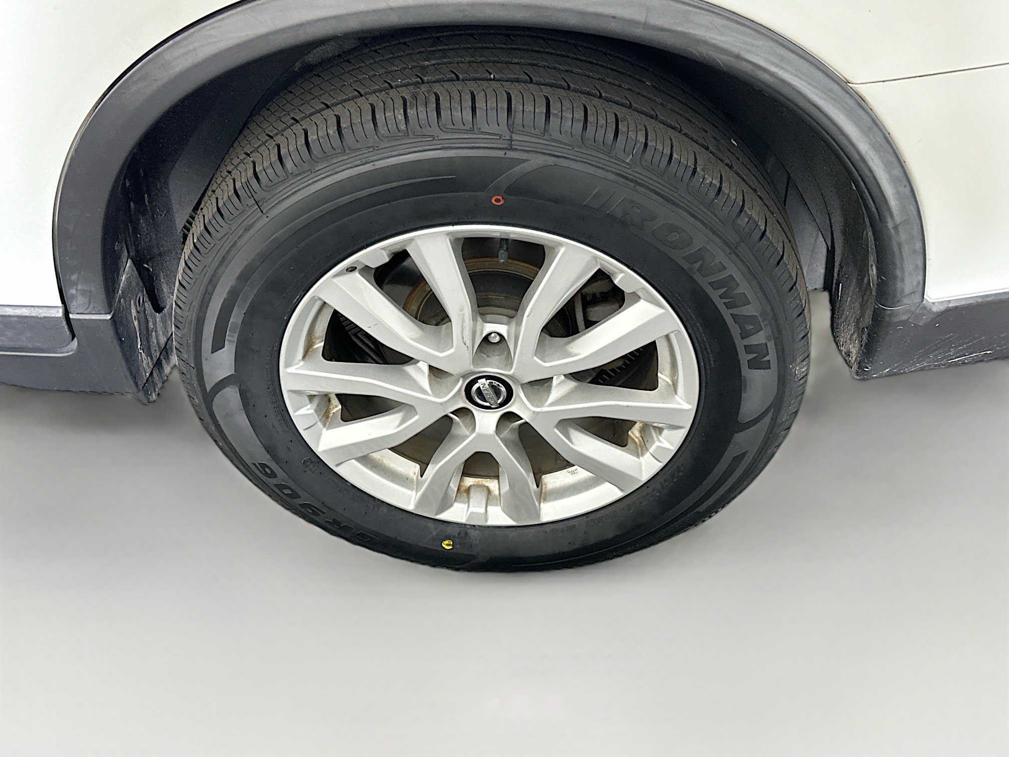 Used 2018 Nissan Rogue SV FWD image 11