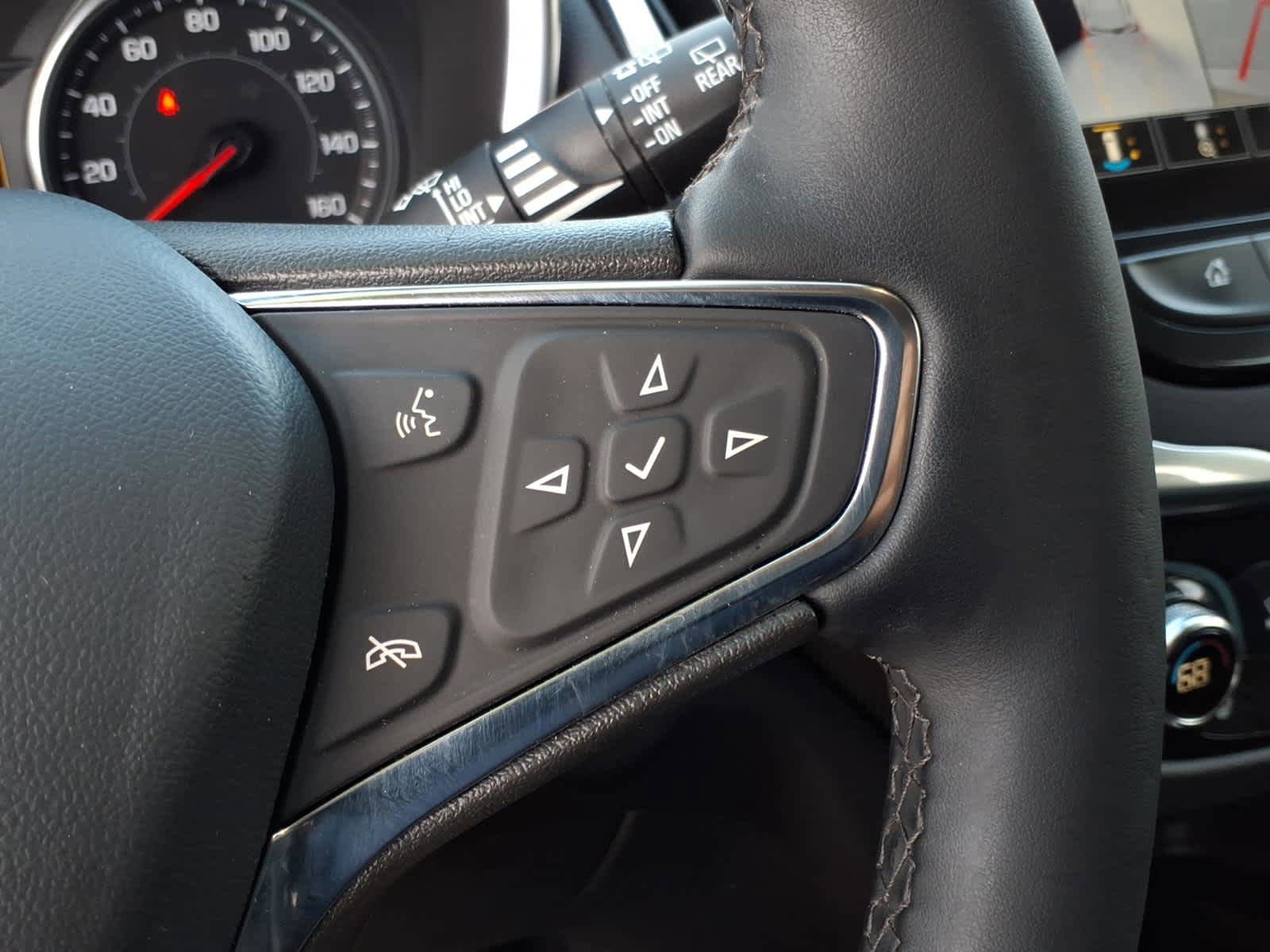Used 2024 Chevrolet Equinox Premier image 41