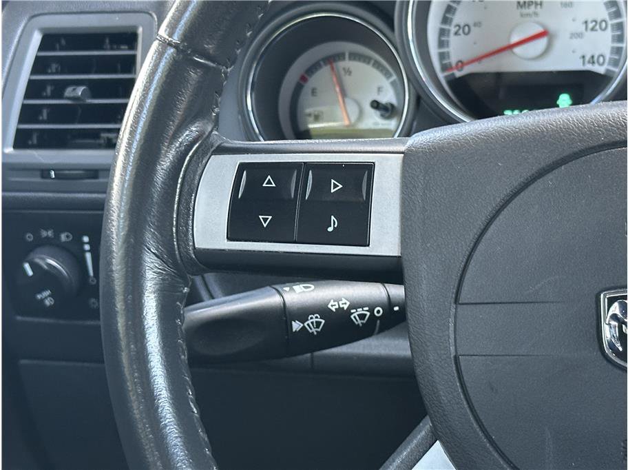 Used 2010 Dodge Challenger SE RWD image 21