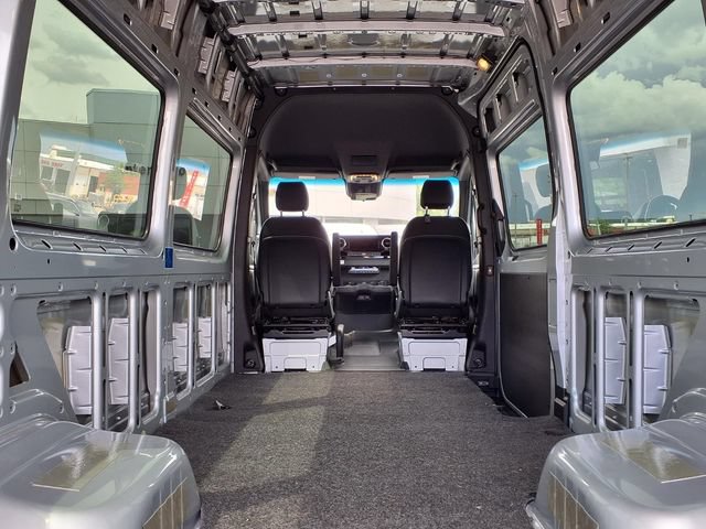Used 2023 Mercedes-Benz Sprinter 3500 image 10