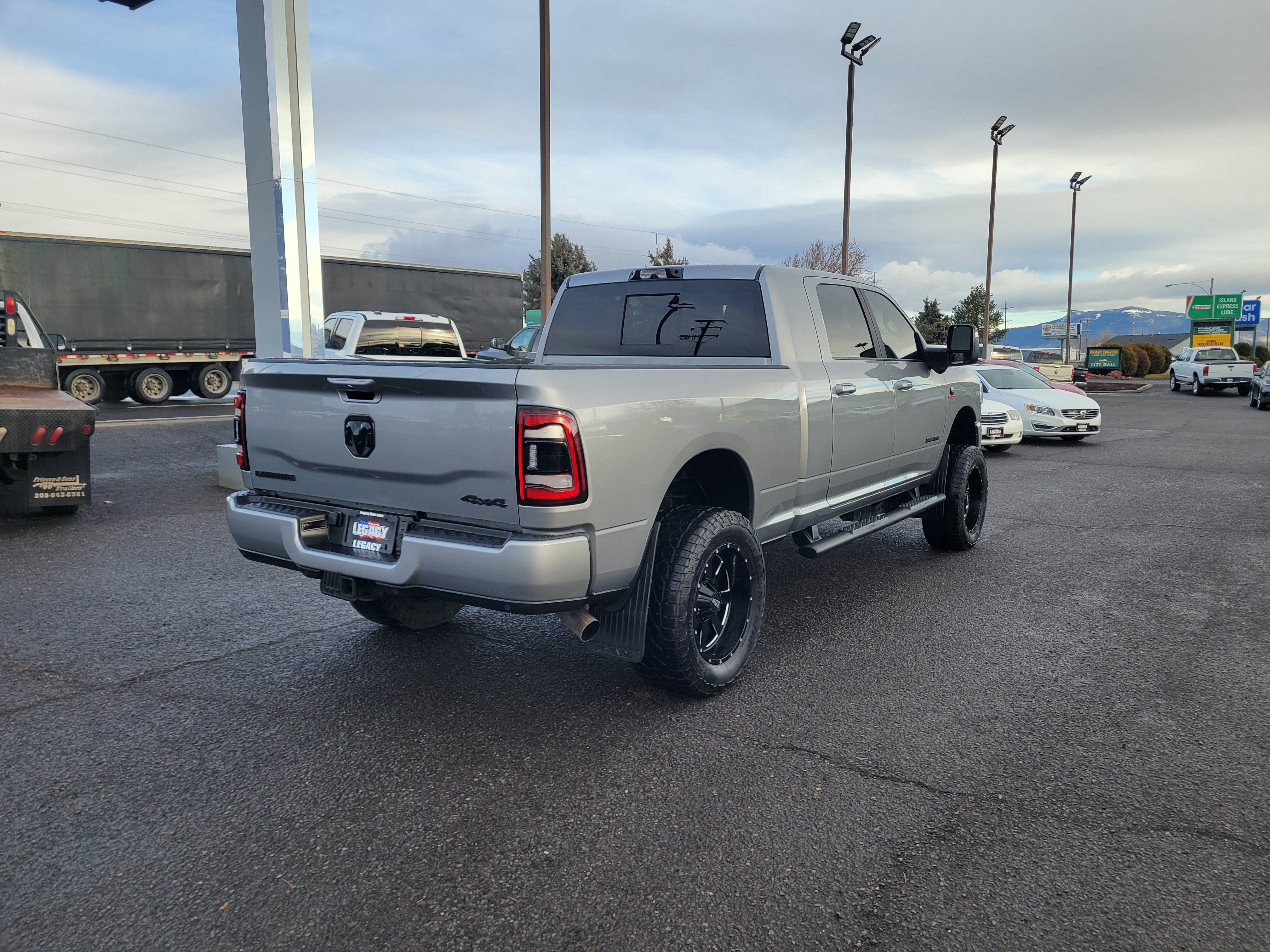 Used 2024 RAM 3500 Laramie w/ Night Edition AWD/4WD image 3