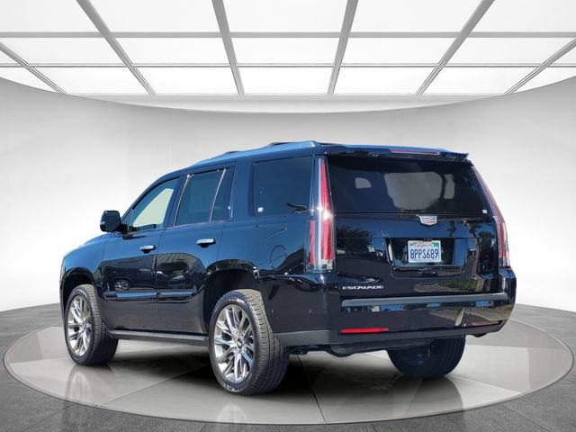 Used 2020 Cadillac Escalade Premium Luxury w/ Escalade Sport Edition AWD/4WD image 6