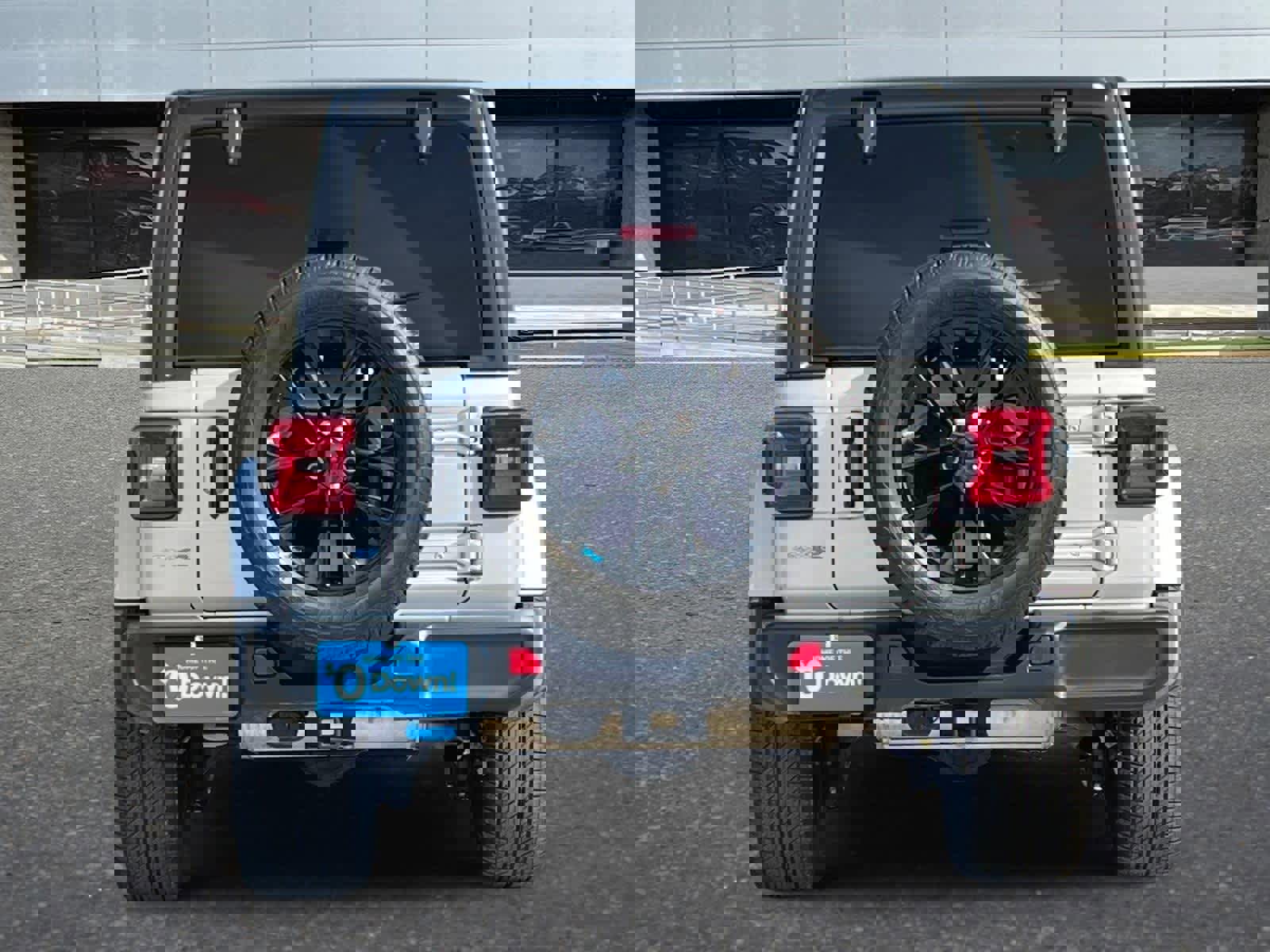 Used 2023 Jeep Wrangler Sahara image 8