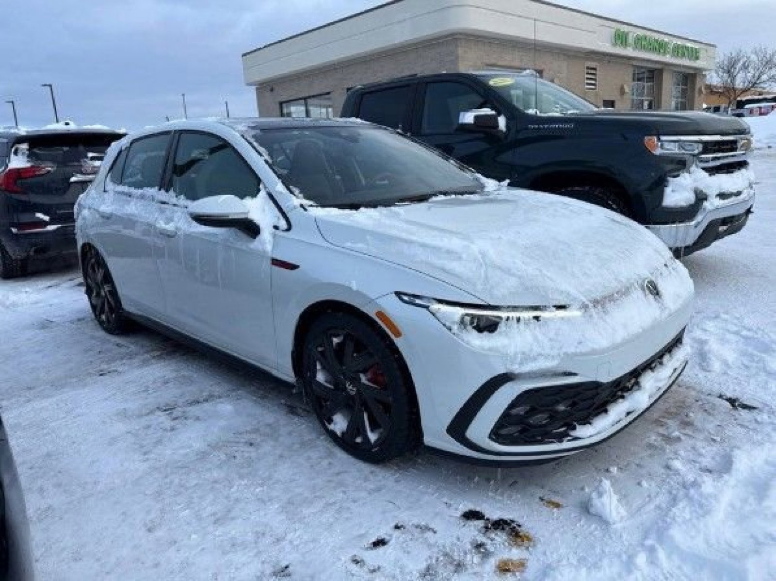 Used 2022 Volkswagen GTI SE image 2