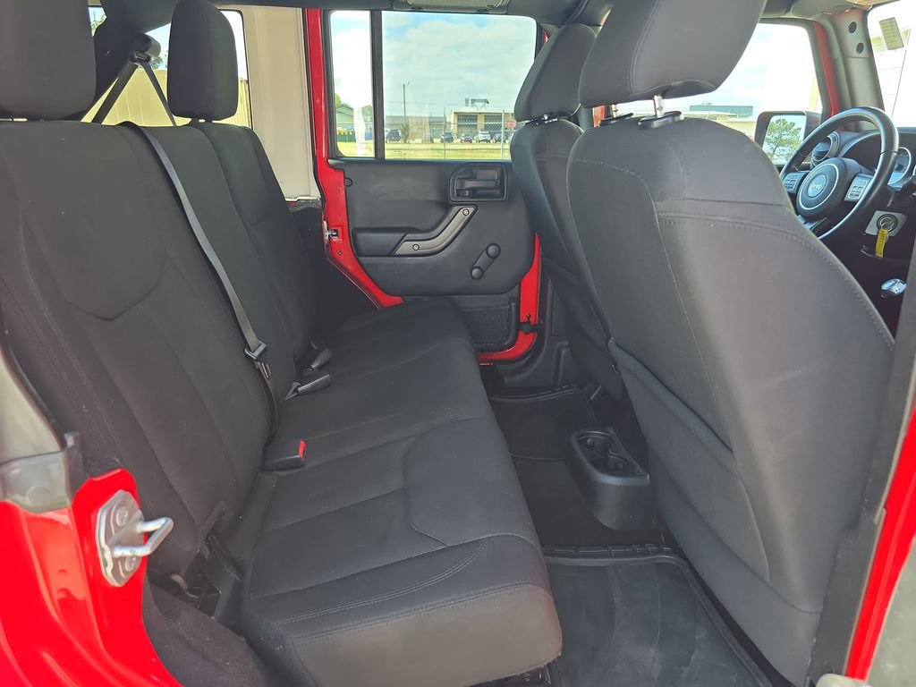 Used 2016 Jeep Wrangler Unlimited Sport w/ Connectivity Group image 31